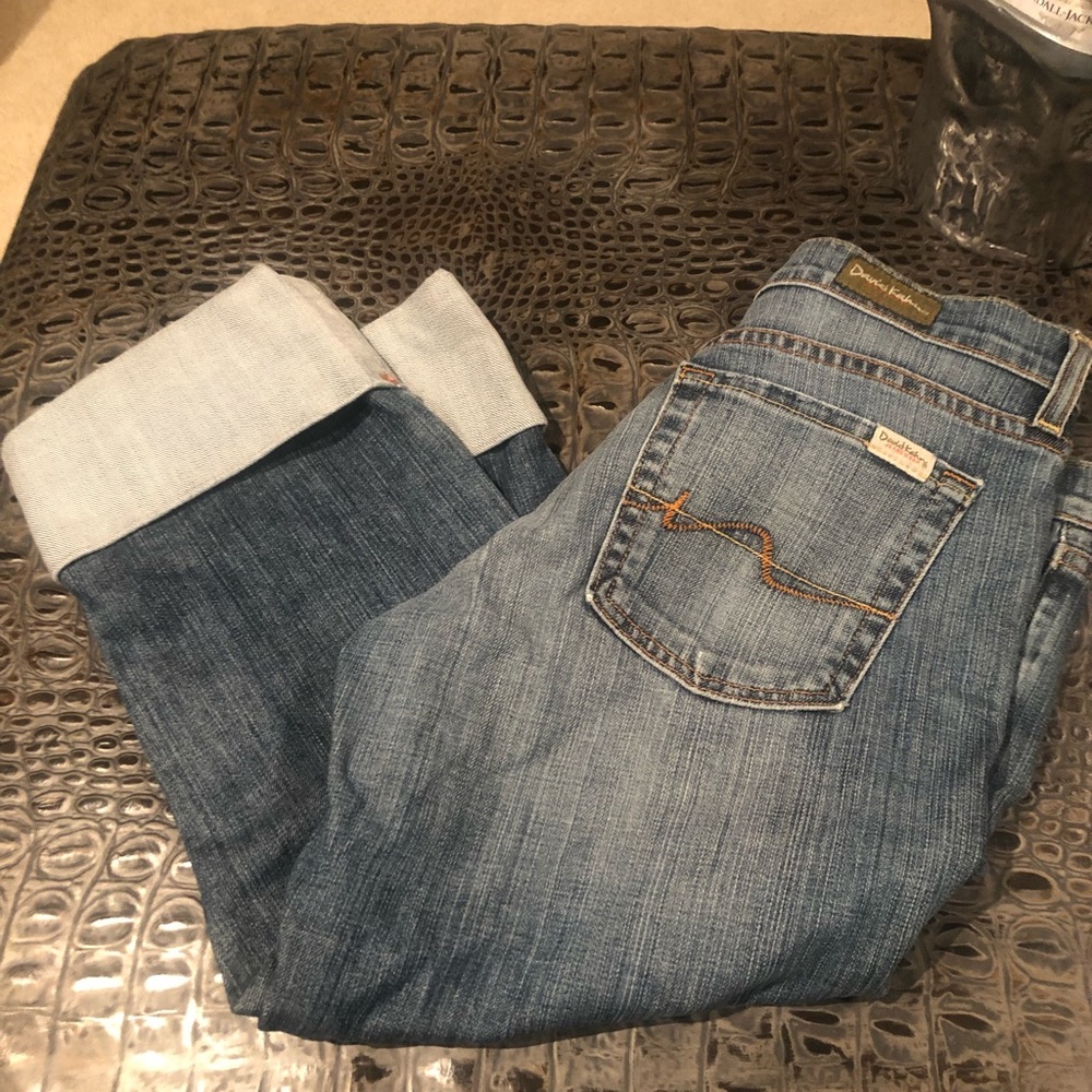 NEW!! David Kahn Capri Jeans!!